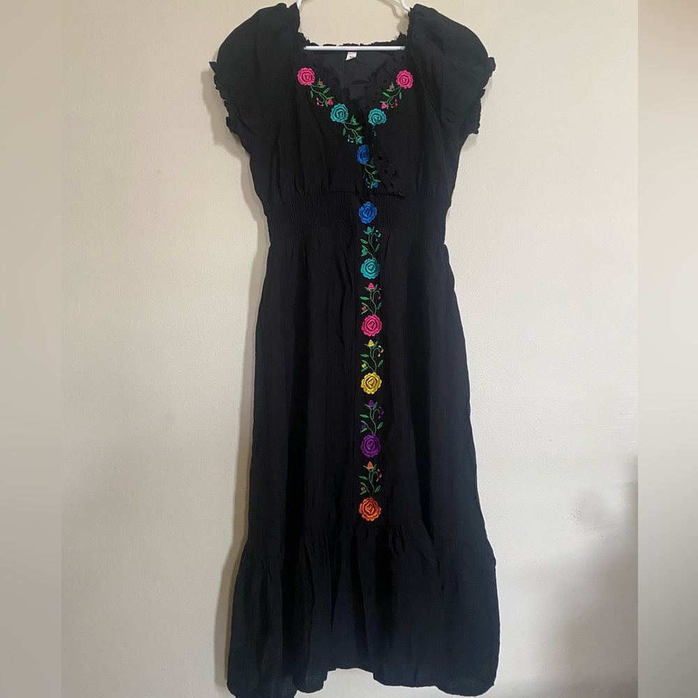 Embroidered Flower Black Maxi Dress Size M